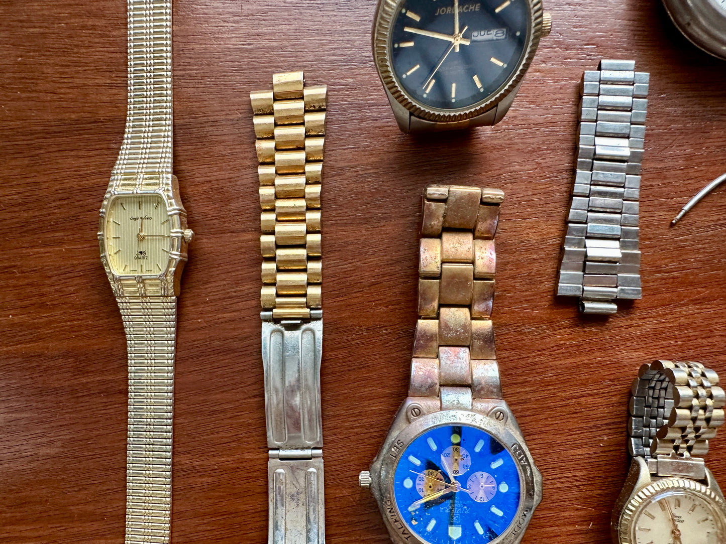 Mixed Lot Vintage to Now Wristwatch Pocket Watch Lot Gold Silver Tone Bands More