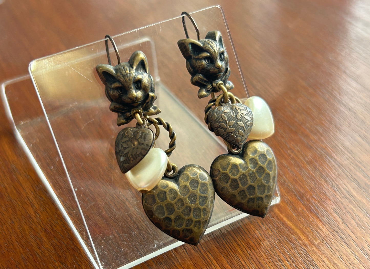 Bronze Tone Faux Pearl Puffy Hammered Heart Cat Kitty Dangly Earrings