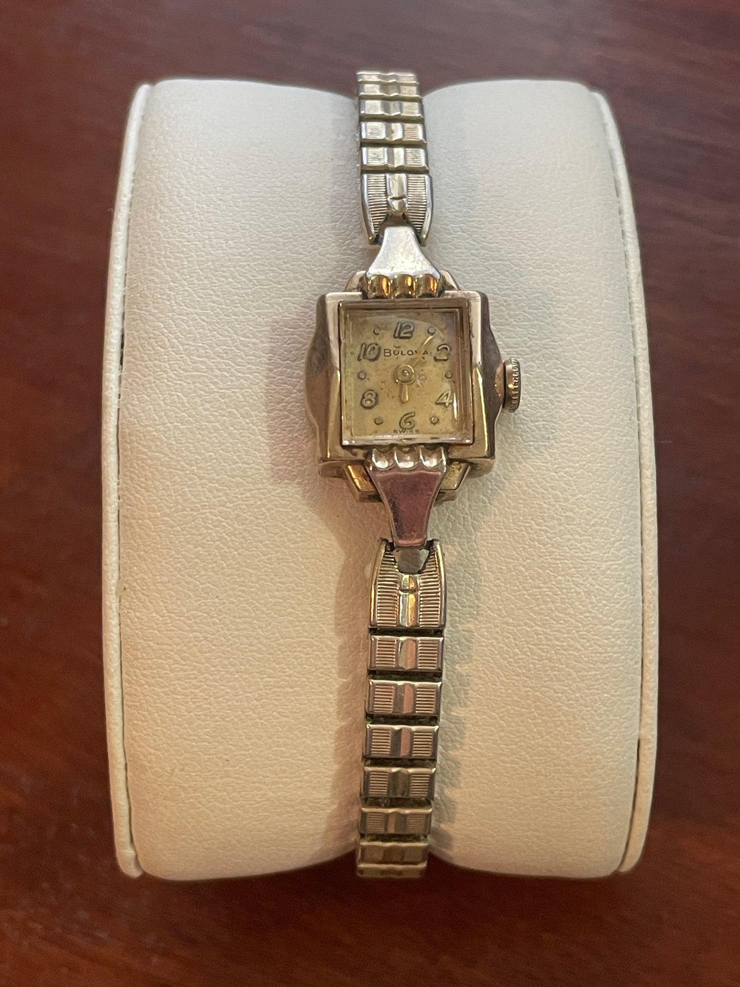 Vintage 10k Yellow Rold Gold Bulova Ladies Wristwatch