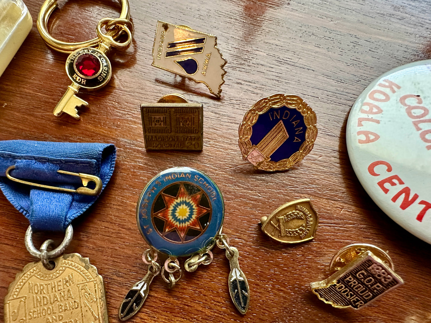 Vintage State of Indiana Lot Souvenir Pinbacks Medals Lapel Pins Pinbacks & More
