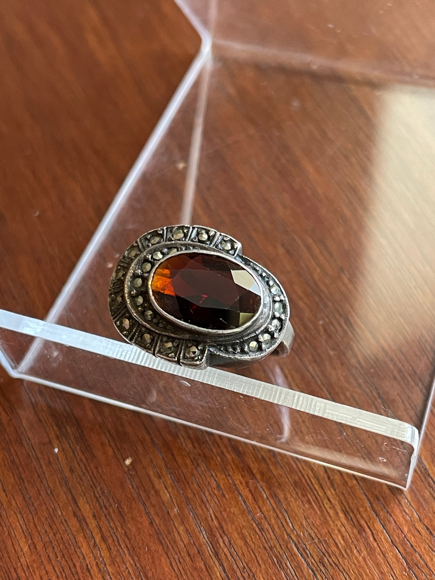 Vintage Sterling Silver 925 Ring Oval Garnet Marcasite Sz 7.75