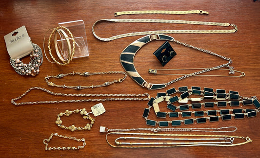 Vintage to Now Black Gold Tone Jewelry Lot Some Signed Flat Chains Bangles More