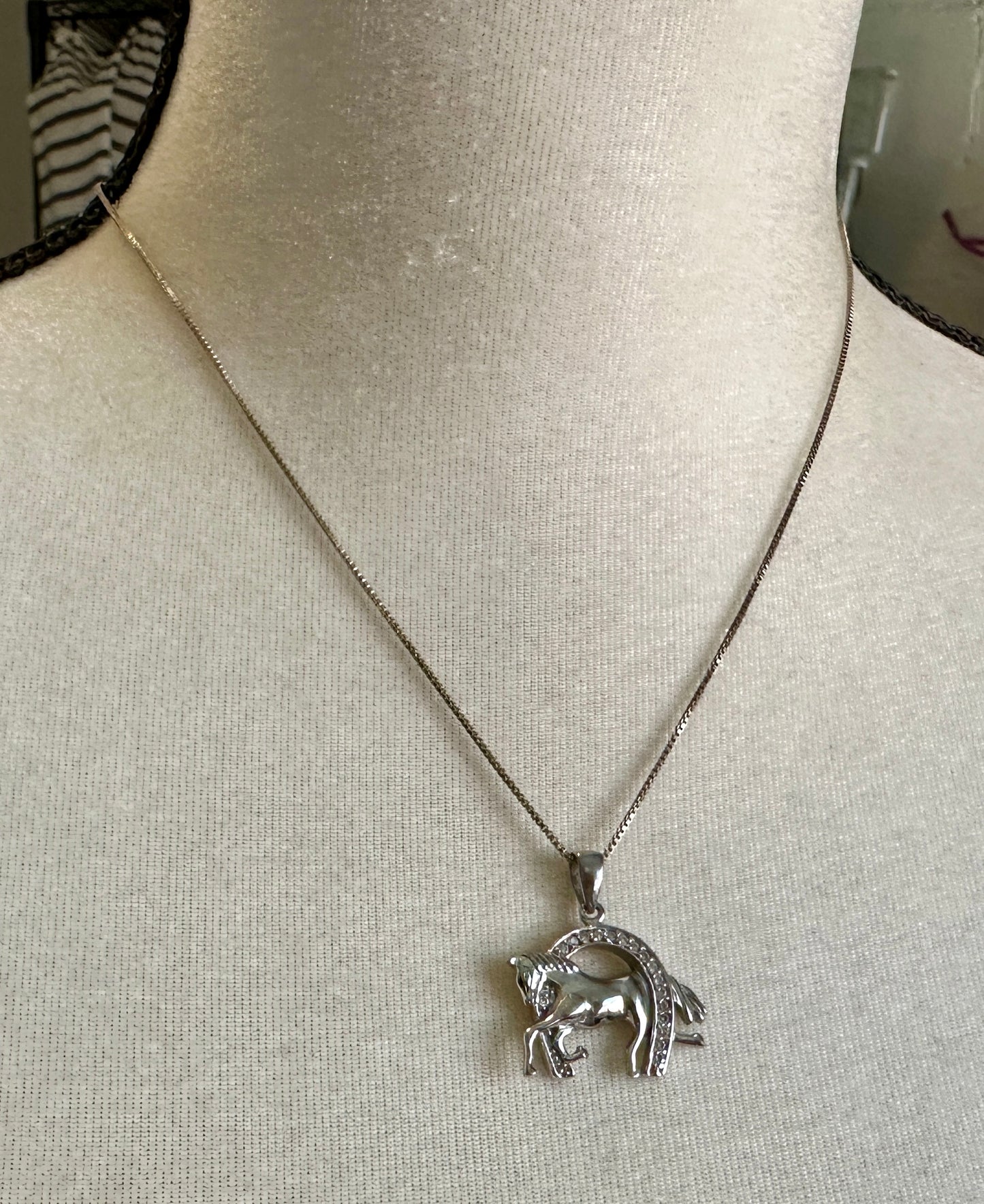Sterling Silver 925 Box Chain Horse Horseshoe Cubic Zirconia Pendant Necklace