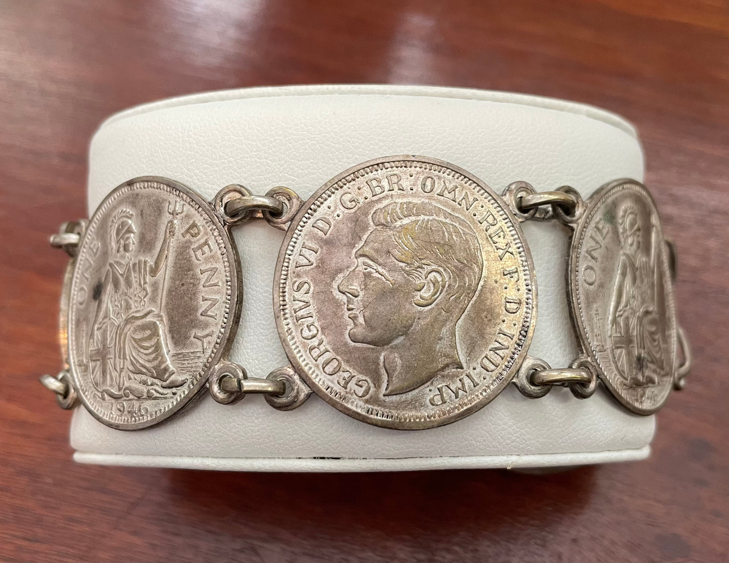 Vintage 1940's Half Crown Penny George English Coin Bracelet