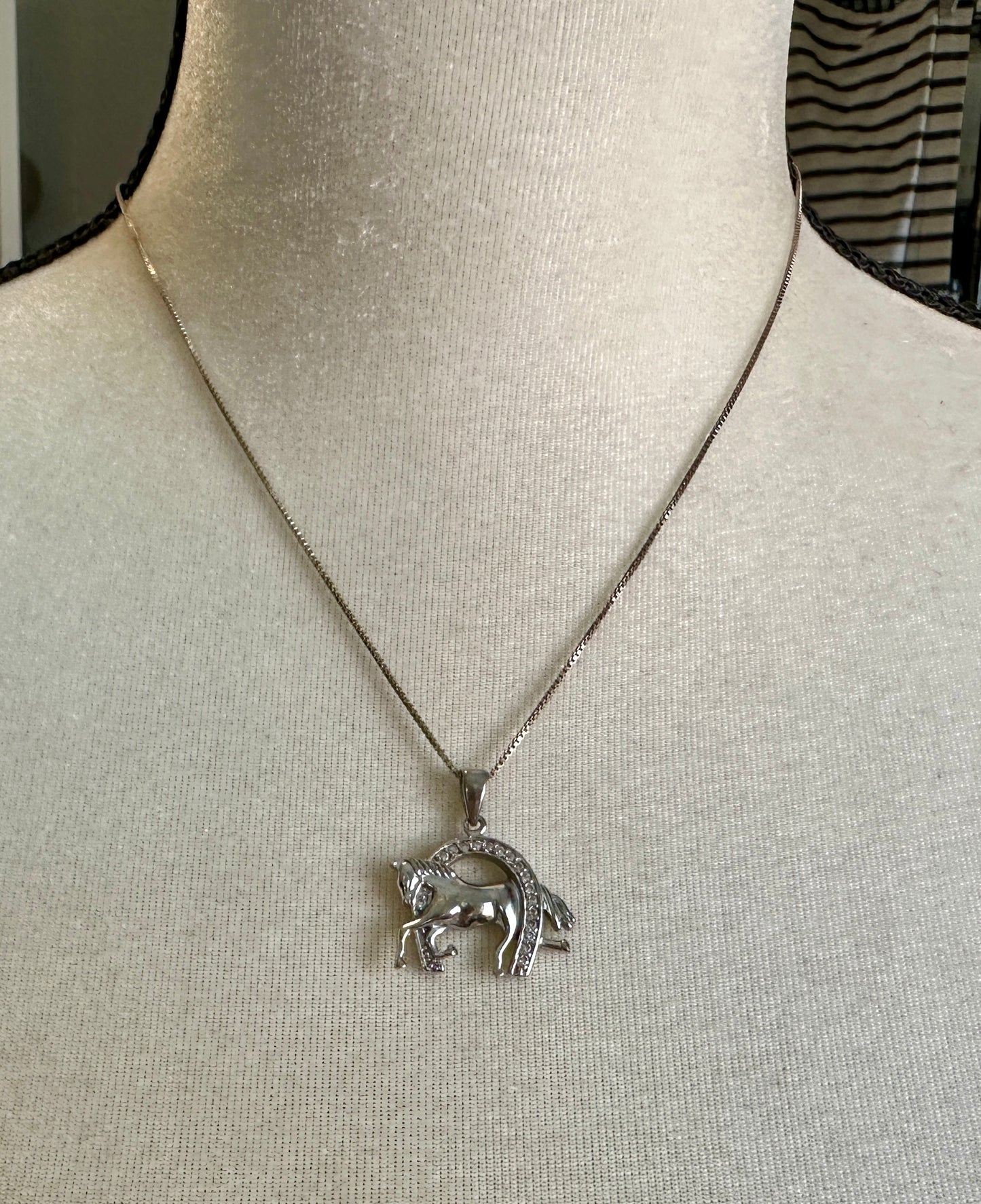 Sterling Silver 925 Box Chain Horse Horseshoe Cubic Zirconia Pendant Necklace