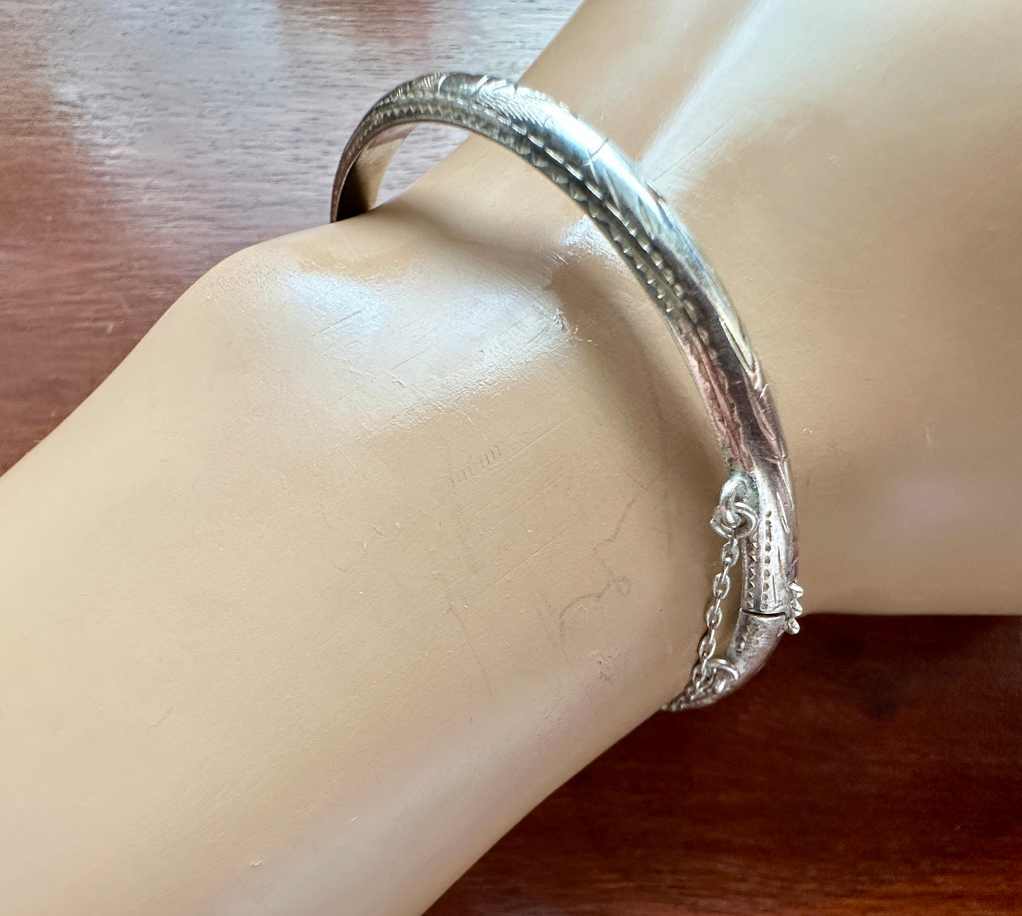 Vintage Sterling Silver 925 Hollow Domed Etched Bangle Bracelet Safety Chain