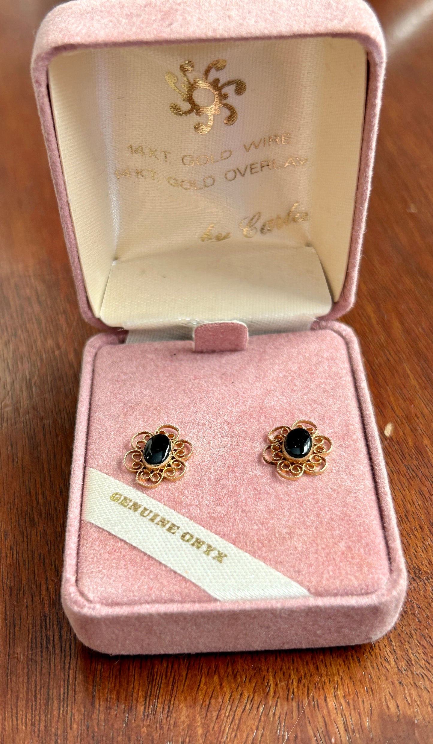 Vintage 1/20 14k Yellow Gold Filled Onyx Filigree Stud Pierced Earrings