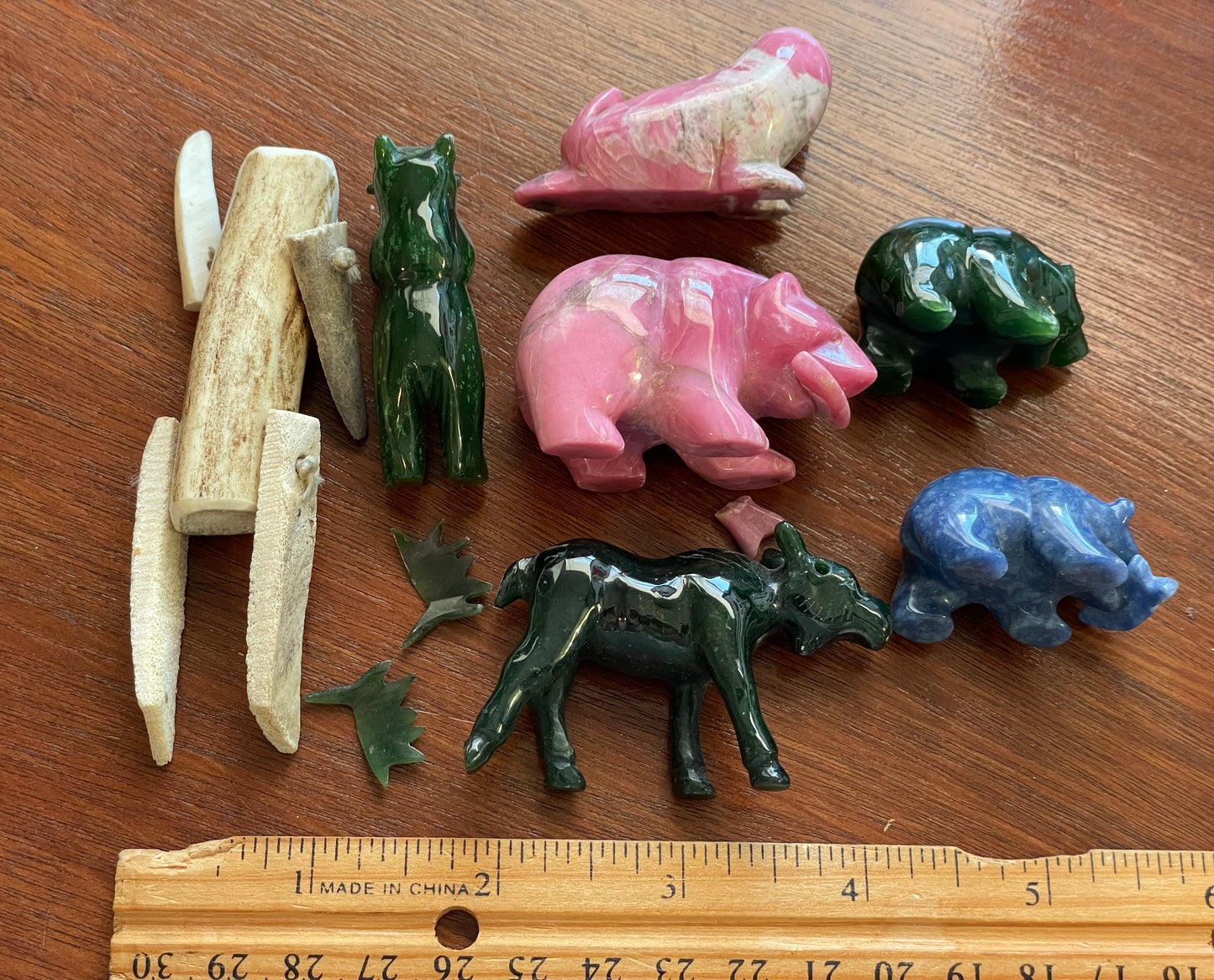 Lot Vintage Hand Carved Small Animal Figures Rhodochrosite Jade Antler Doll