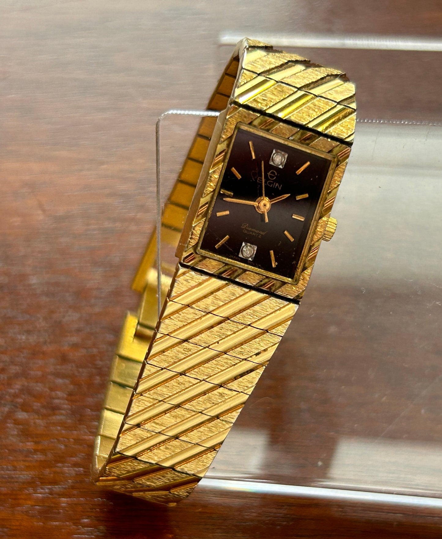 Vintage Gold Tone Elgin Watch Diamond Quartz Black Dial