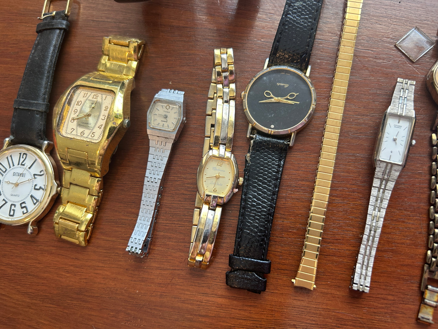 Vintage to Now Women's Wristwatch Watch Lot Gold Silver Tone Quartz AS IS