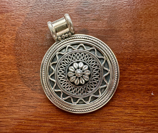 Signed Doug Paulus Sterling Silver 925 Large Round Floral Medallion Pendant