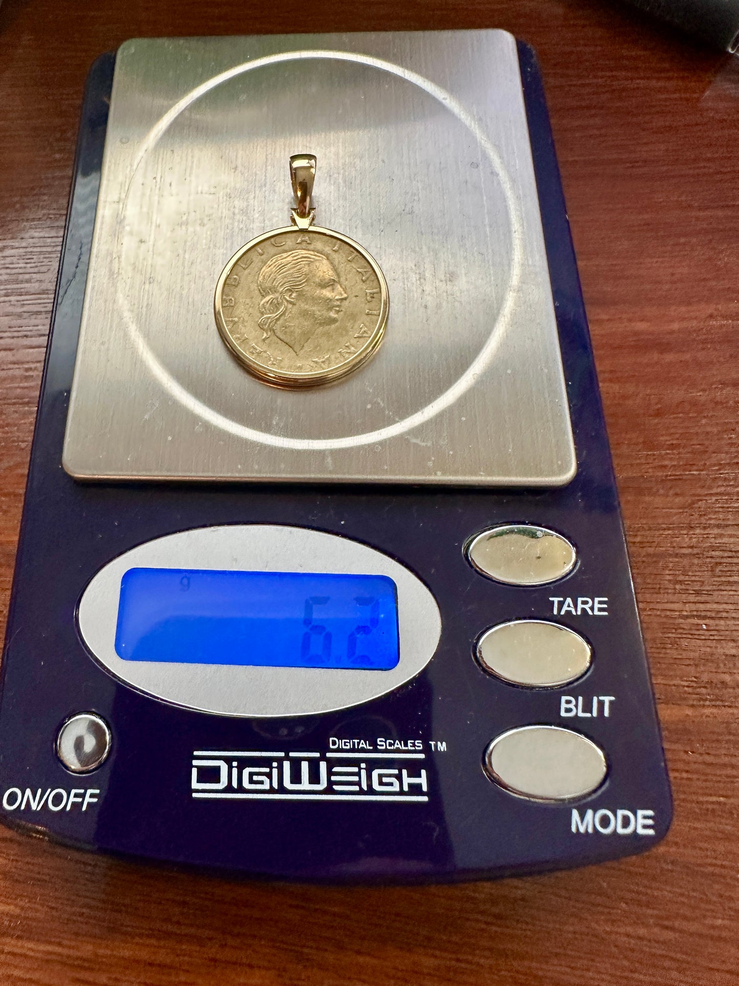 Vintage Signed Milor 14k Yellow Gold Bezel w 1978 200 Lire Coin Necklace Pendant