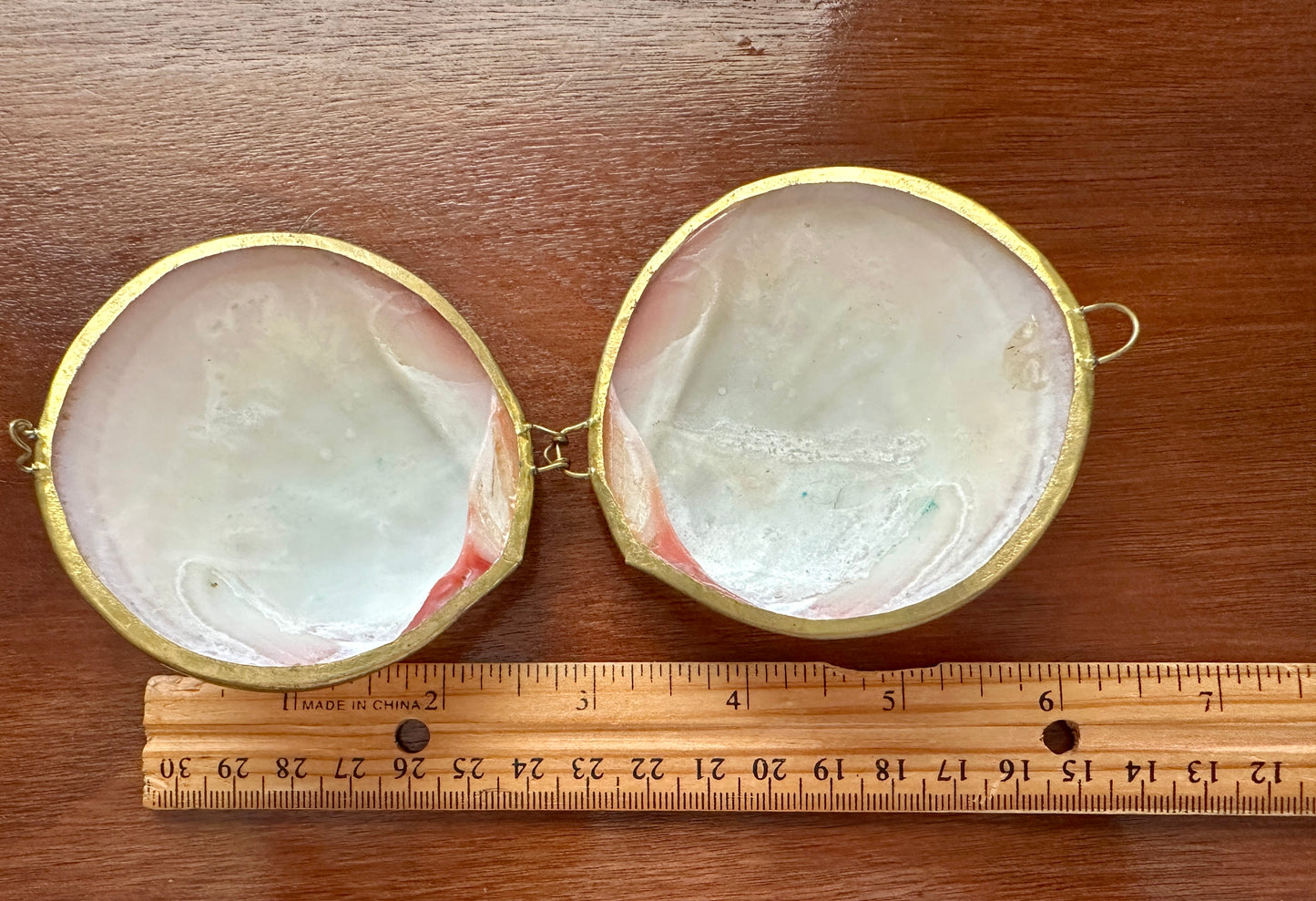 Vintage Polished Pink Clam Shell Gold Tone Metal Hinged Trinket Jewelry Box