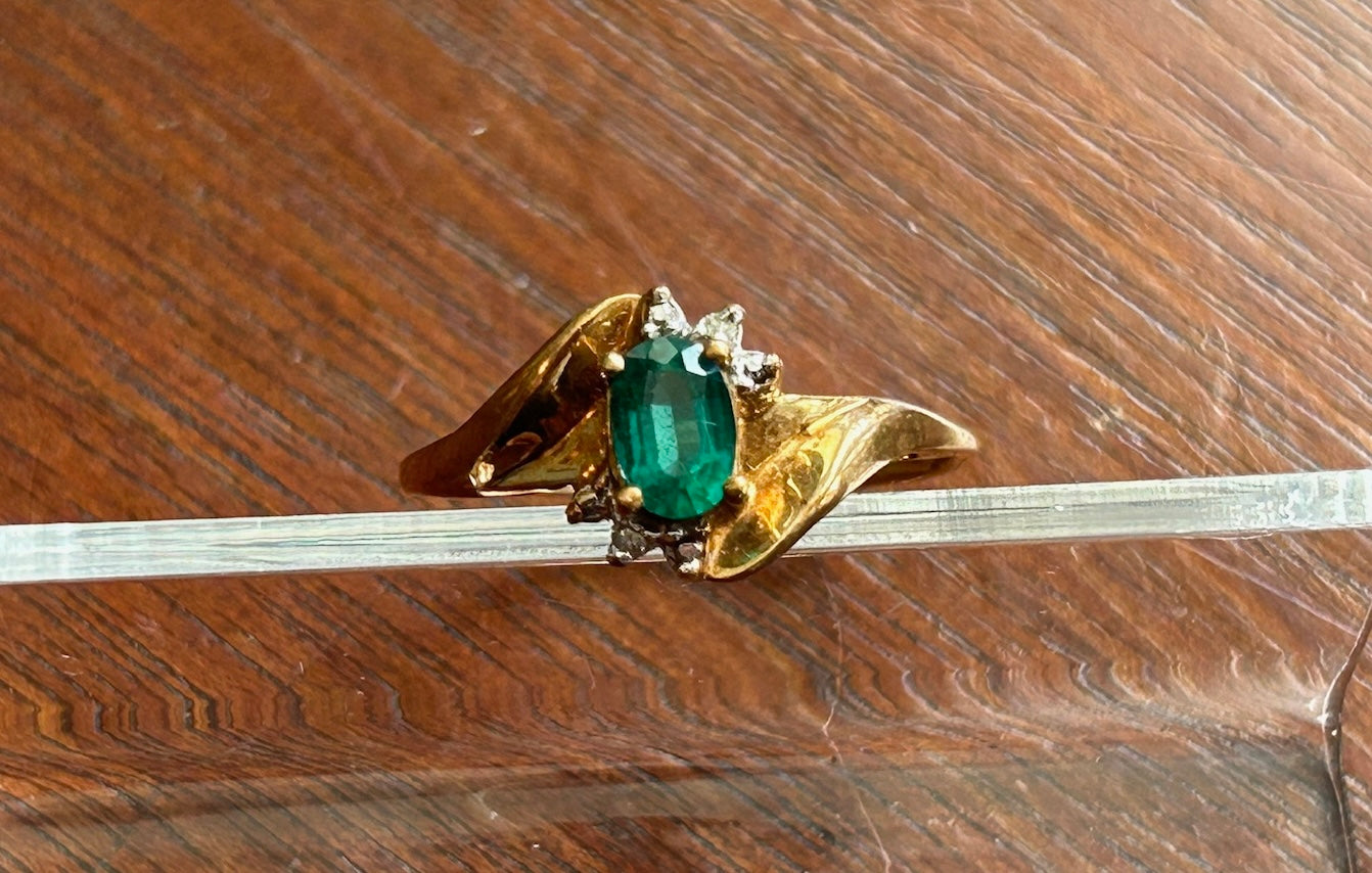 Vintage 14k Yellow Gold Synthetic Emerald & Diamond Adjustable Ring