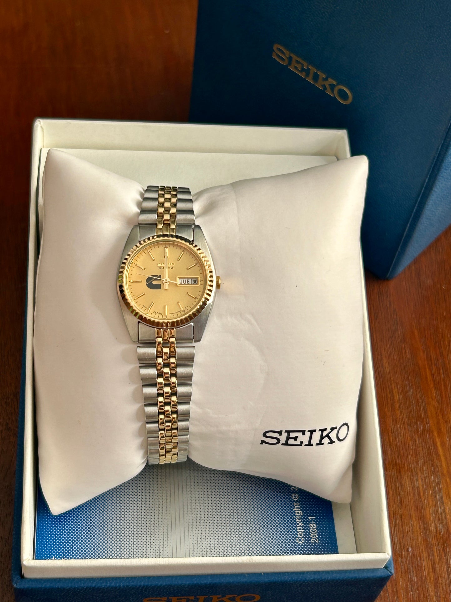 Vintage Ladies Seiko Quartz Cummins Engine Day Date Wristwatch Watch in Box