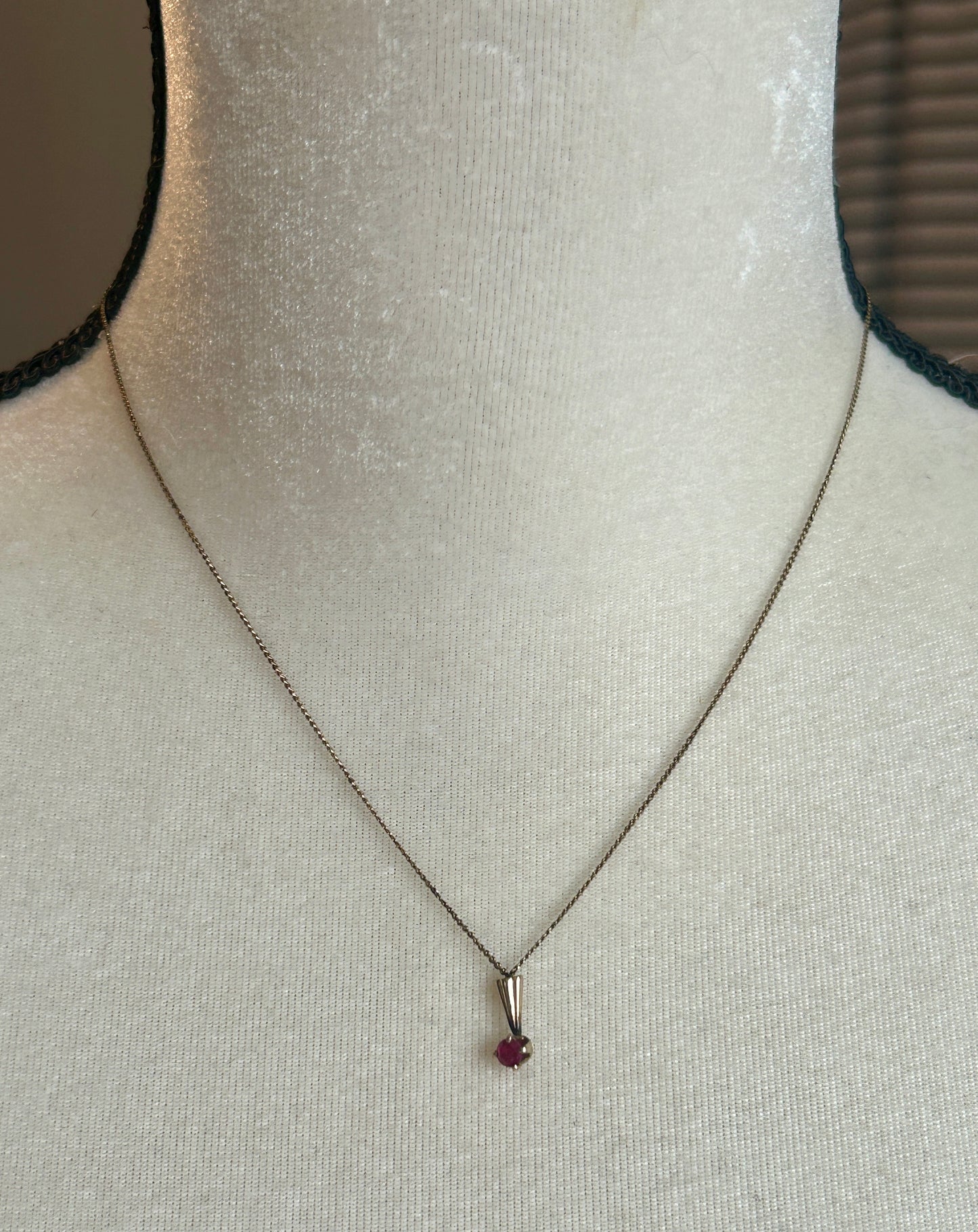 Vintage 14k Yellow Gold Filled Faux Ruby Pendant Chain Necklace