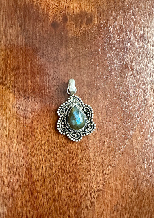 Sterling Silver 925 Labradorite Cabochon Tear Drop Pear Shape Necklace Pendant