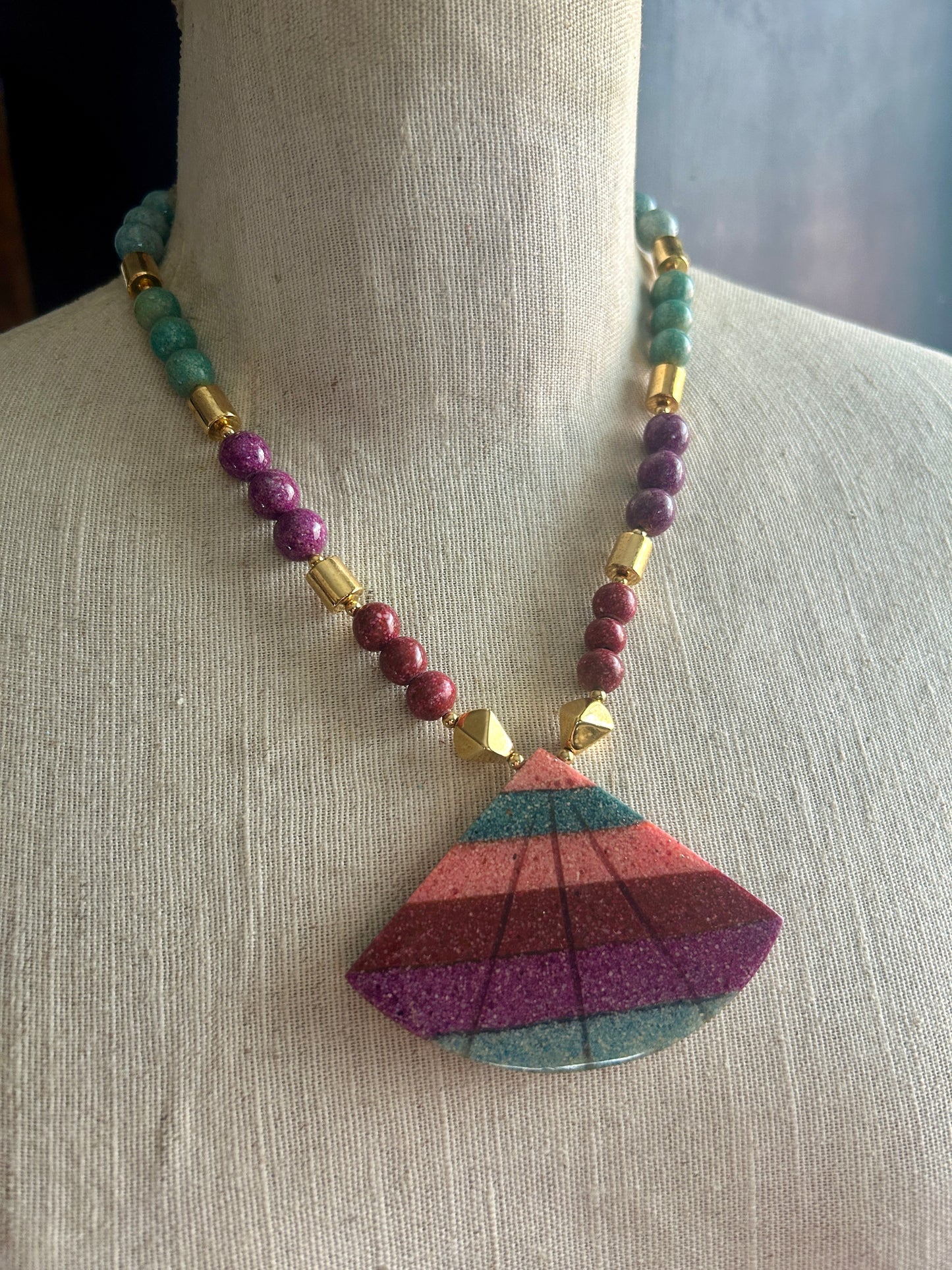 Vintage Multicolor Colorful Gold Tone Bead Pendant Necklace