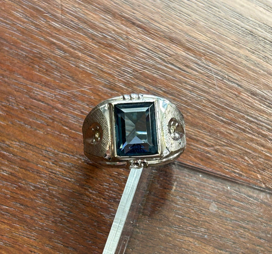 Vintage Silver Tone Men's Ring Blue Square Cut Glass Sz 7.75