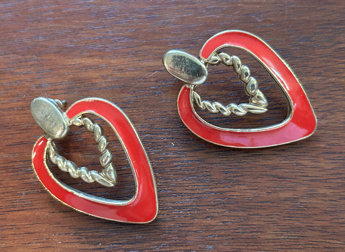 Vintage 80's Gold Tone Red Enamel Heart Earrings Drop Pierced Rope Detail