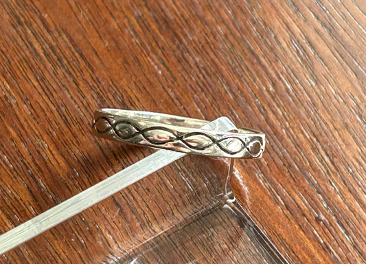 Sterling Silver 925 Band Ring Etched Line Design Sz 9.5