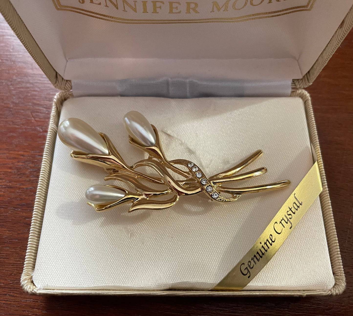 Jennifer Moore Genuine Crystal Faux Pearl Gold Tone Brooch w Box