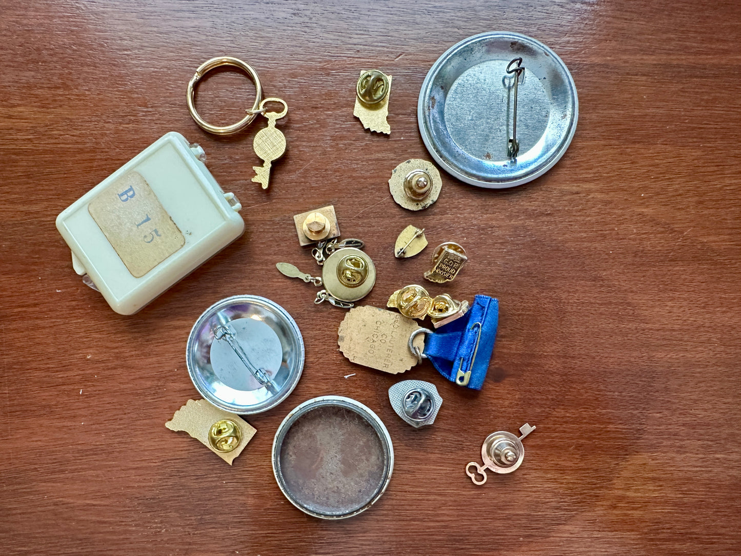 Vintage State of Indiana Lot Souvenir Pinbacks Medals Lapel Pins Pinbacks & More