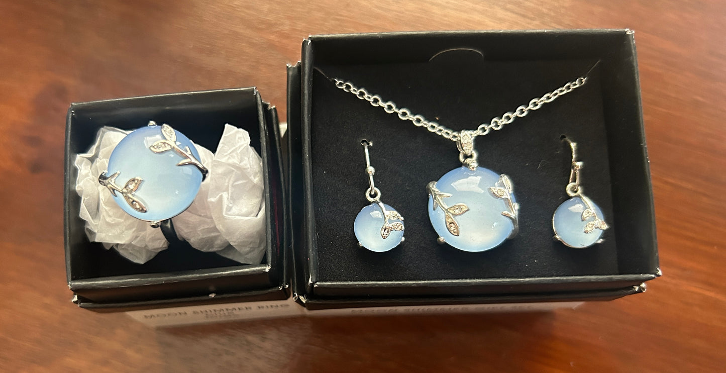 Avon Moon Shimmer Blue Gift Set Moonstone Pendant Necklace Earrings Ring Sz 10