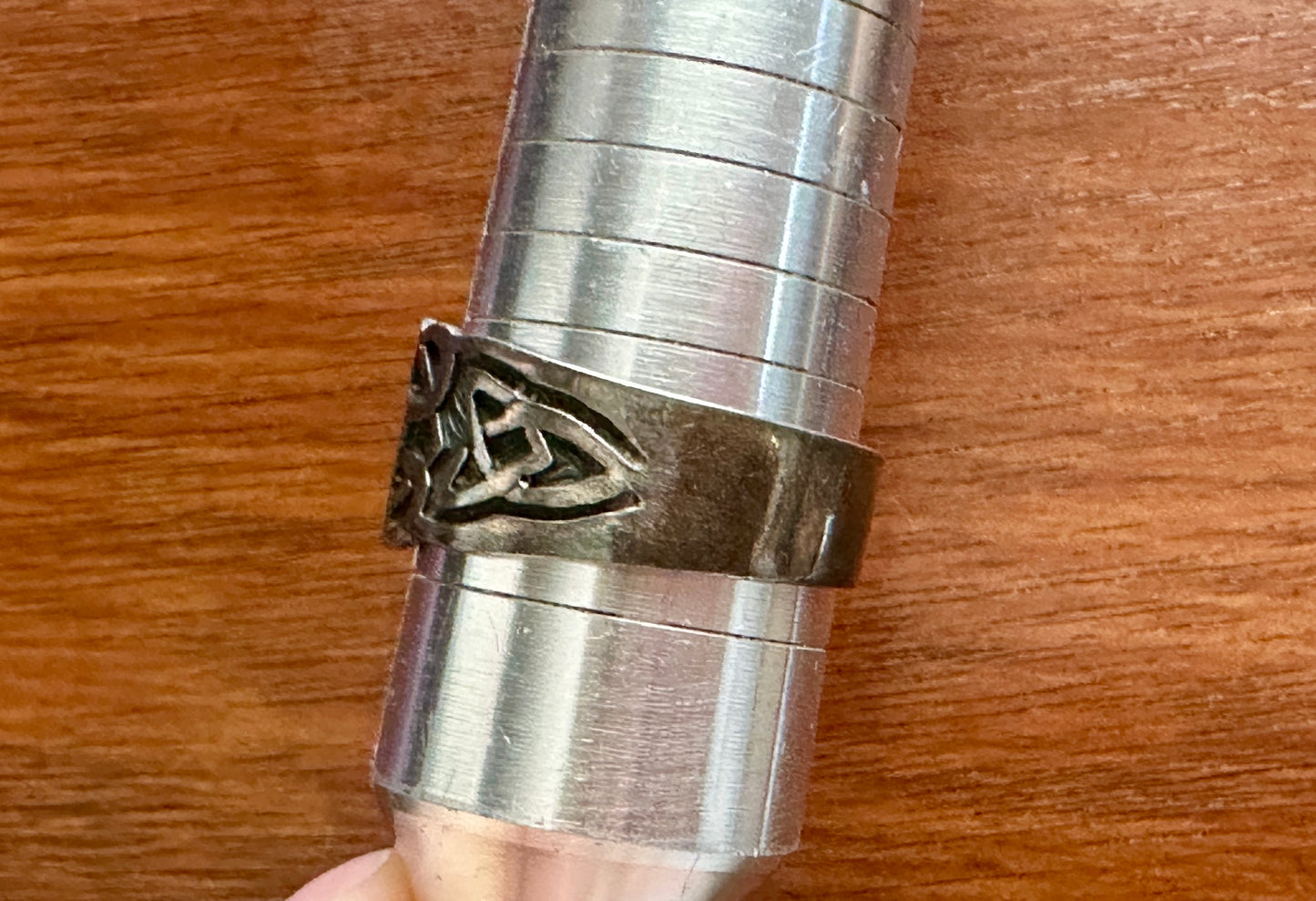 Mens Silver Tone Celtic Knot Ring Sz 14.5