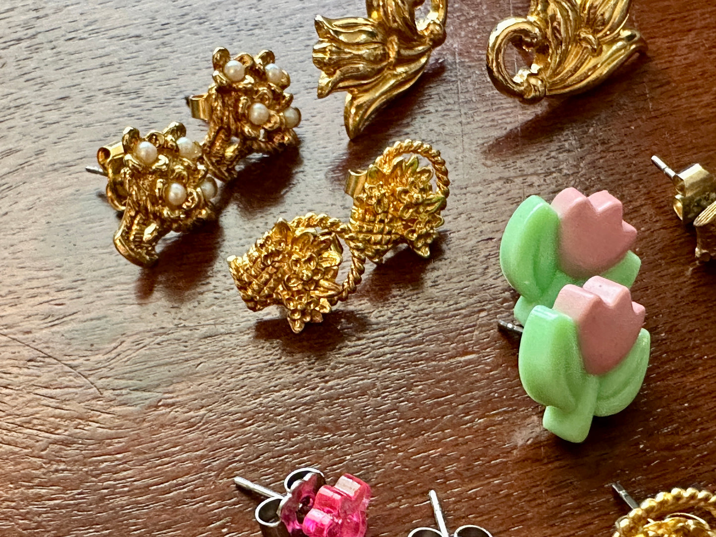 Vintage Avon Spring Theme Flower Basket Lily Earrings Stud Lot Pastel Pink Gold