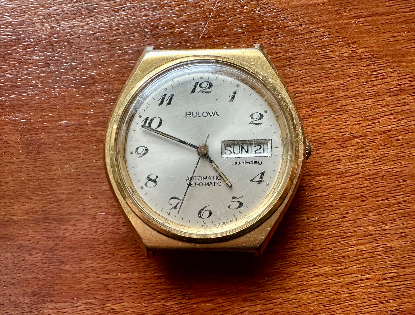 Vintage Bulova Automatic Set O Matic Dual Day Wristwatch Watch No Band Gold Tone