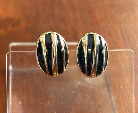 Vintage Gold Tone Black Enamel Pierced Stud Earrings Oval