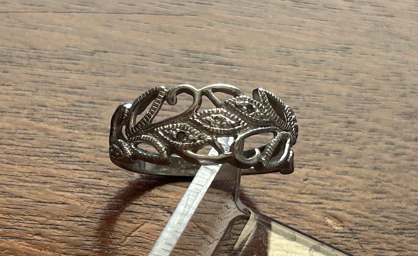 Signed RJ Sterling Silver 925 Diamond Accent Open Work Leaf Ring Band Sz 9