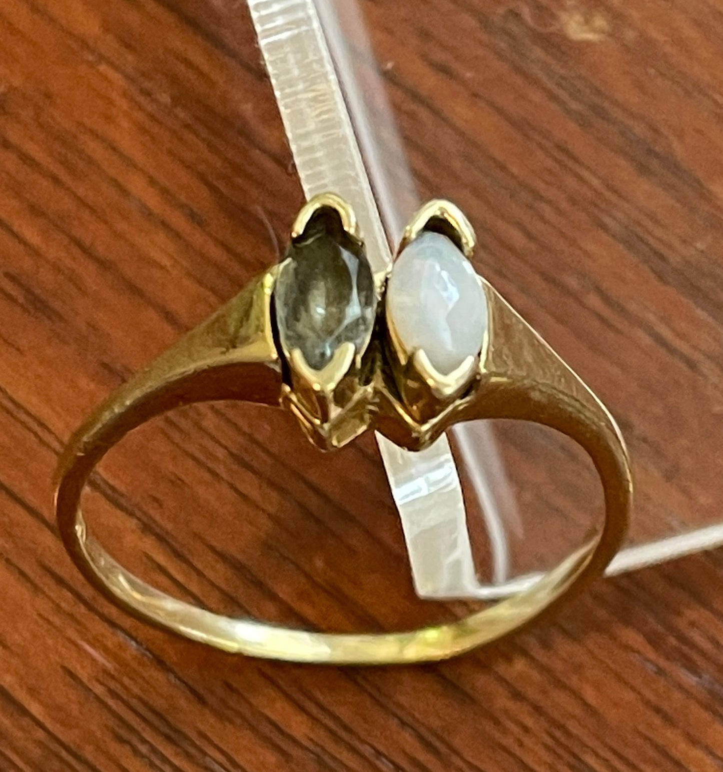 Vintage 10k Yellow Gold Ring Opal & Glass Stones Sz 6.75