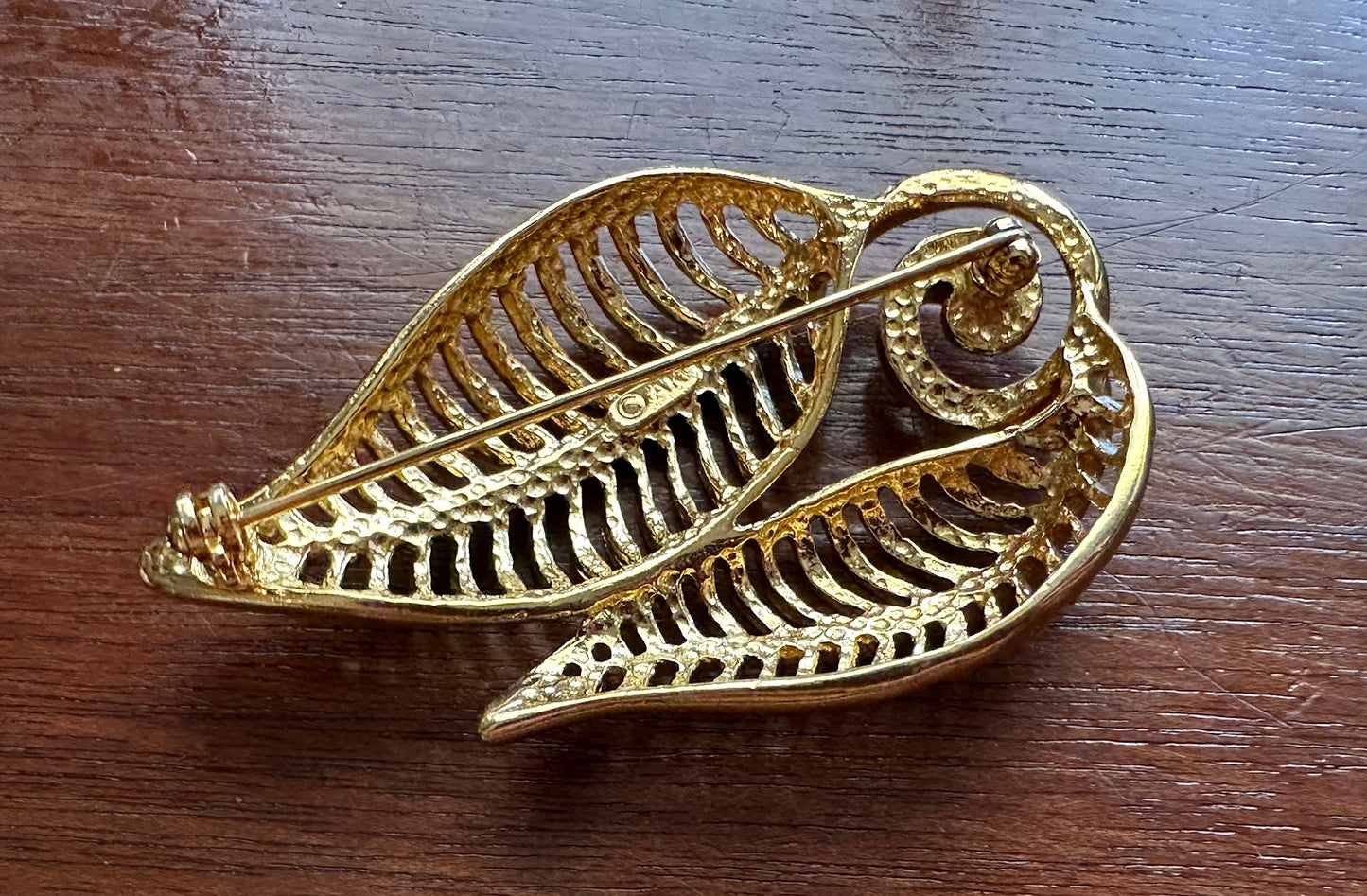 Vintage Signed Anne Klein Gold Tone Leaf Brooch Pin