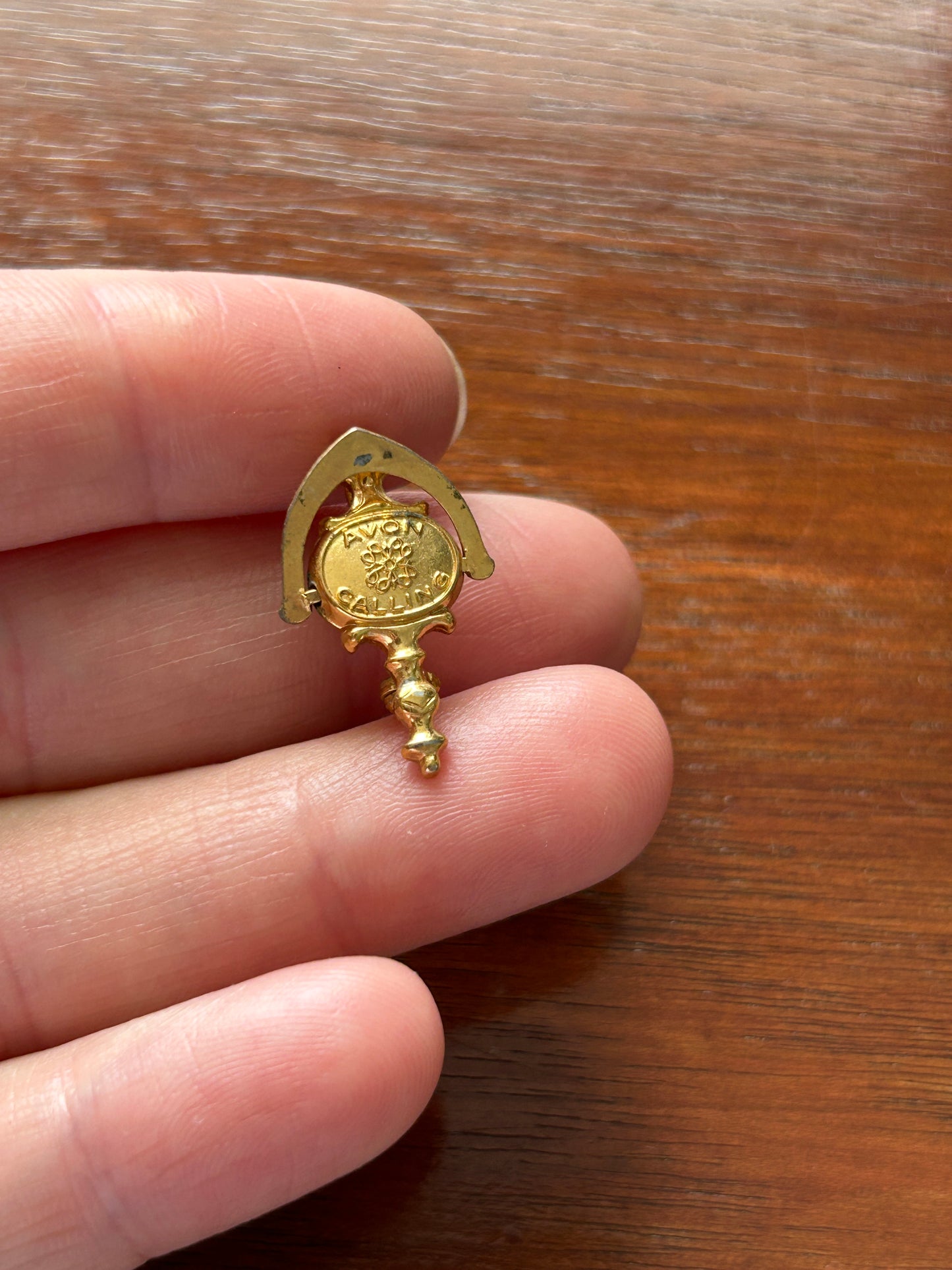 Vintage 'Avon Calling' Gold Tone Lapel Pin Pinback Brooch Door knocker