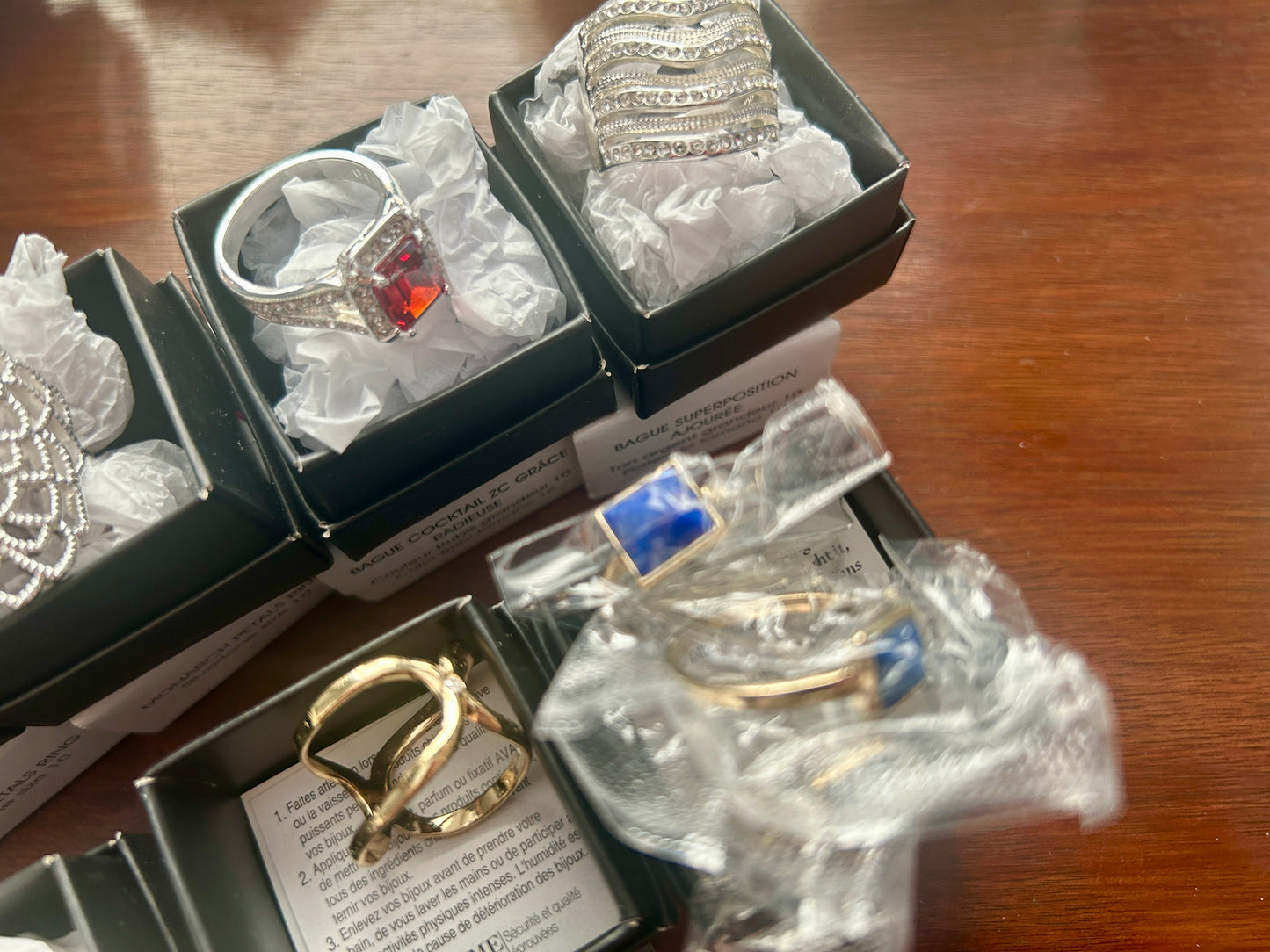 Lot of 11 Avon Rings Some New in Box All Sz 10 Cocktail Rhinestone Silver Gold