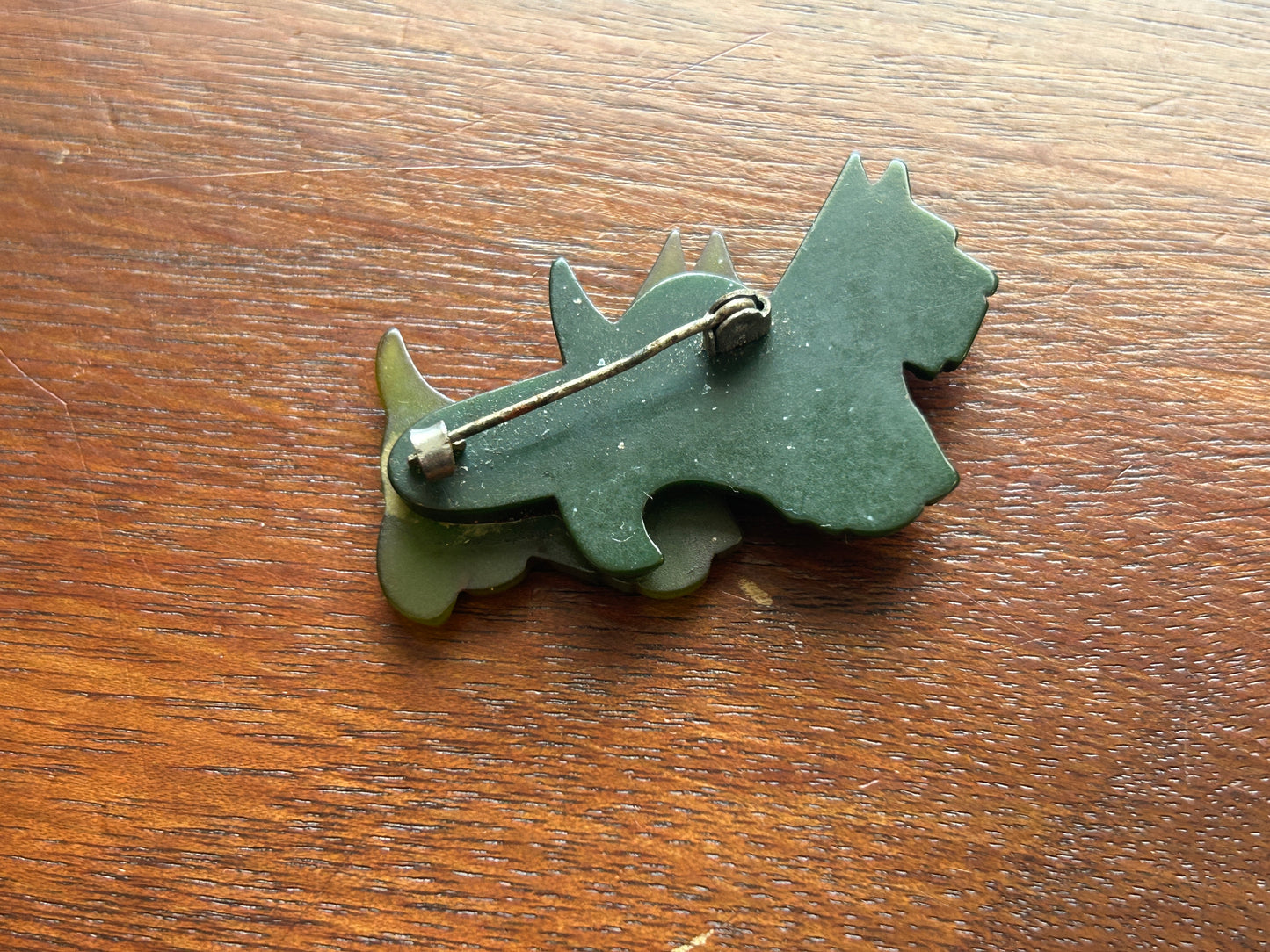 CUTE! Vintage Art Deco Spinach Green Catalin Two Tone Scottie Dog Brooch Pin