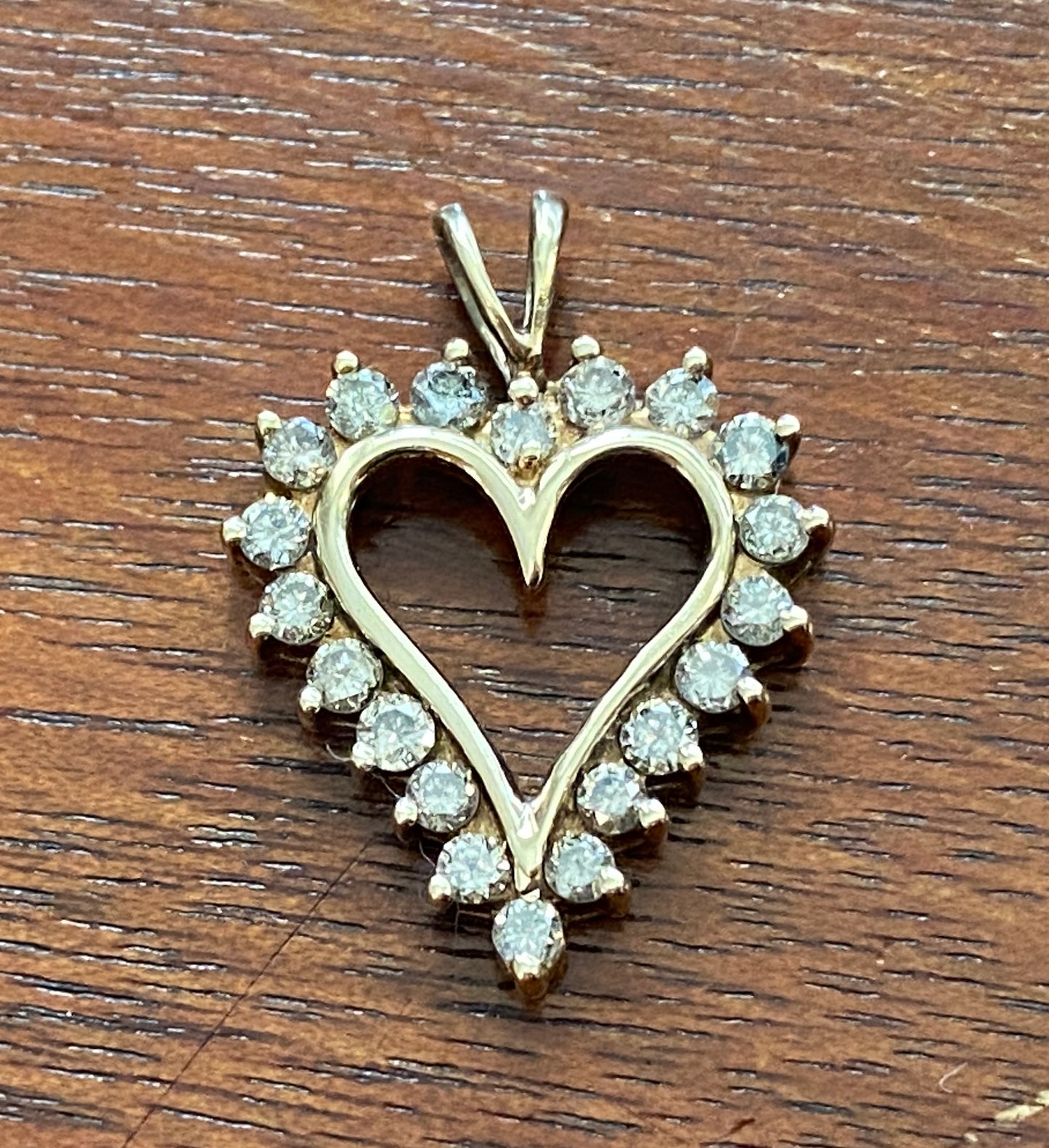 10k Yellow Gold .75ctw Round Diamond Heart Necklace Pendant