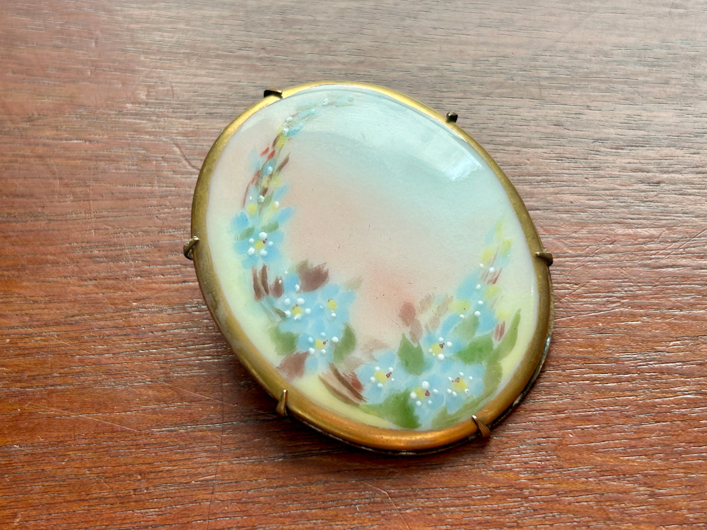 Vintage Large Handpainted Porcelain Gold Tone Oval Brooch Pin