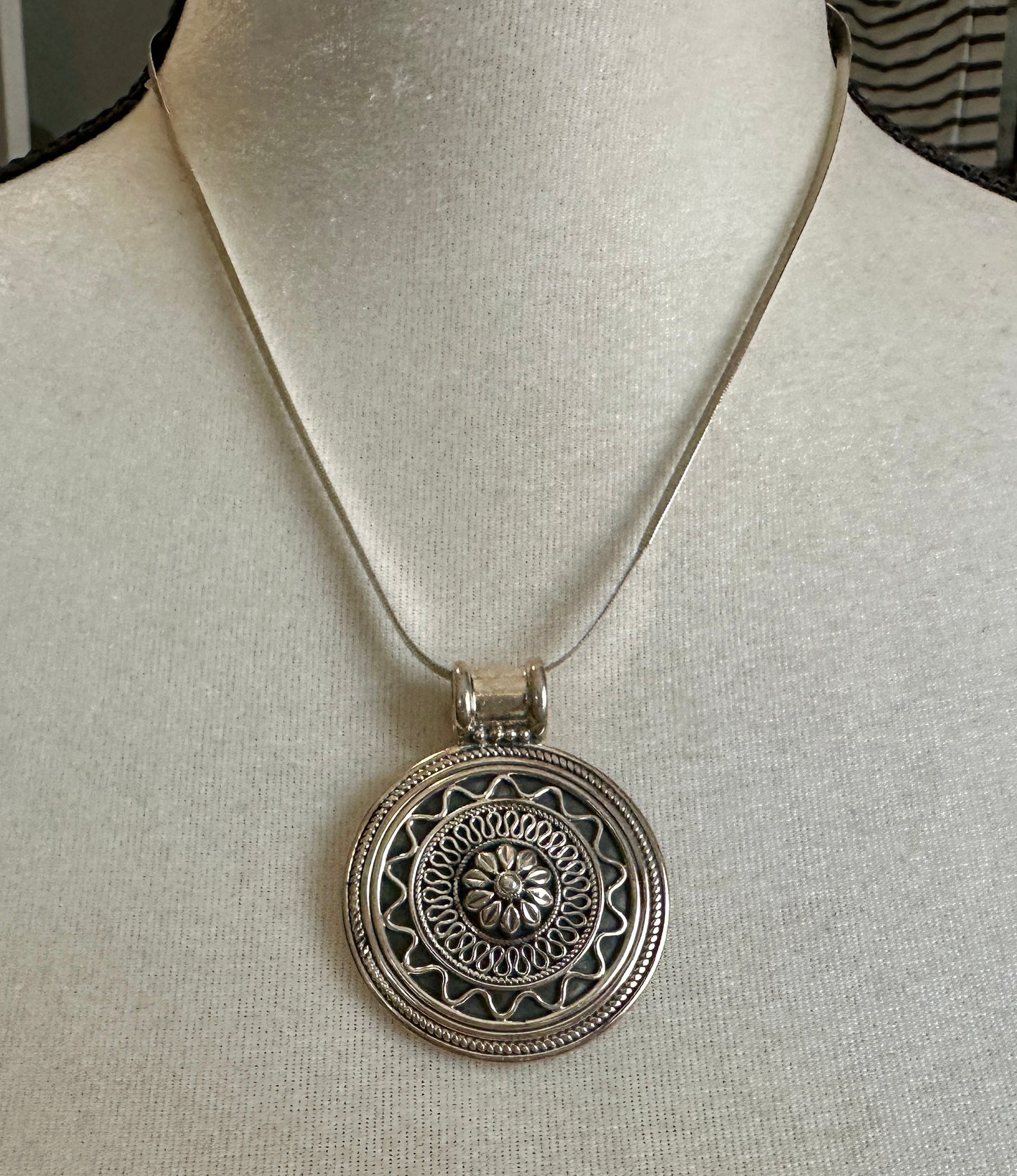 Signed Doug Paulus Sterling Silver 925 Large Round Floral Medallion Pendant