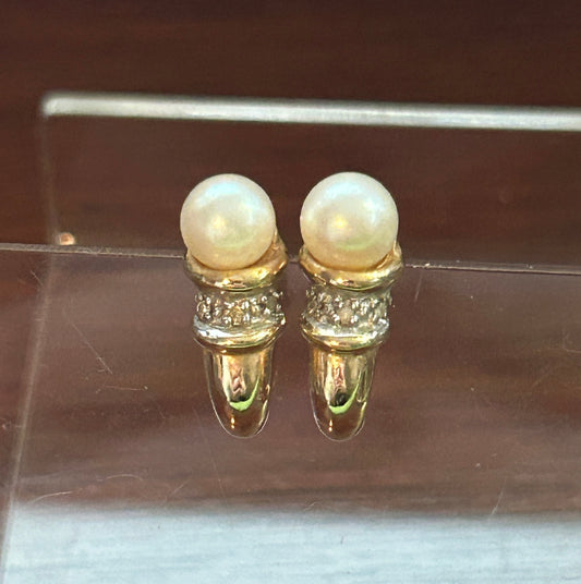 14k Yellow Gold 6mm Pearl Diamond Accent Earrings