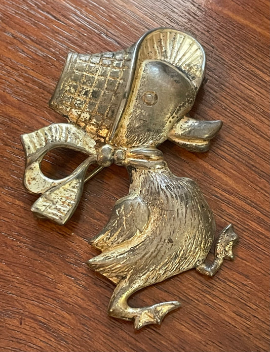 Vintage Duck in a Bonnet Brooch Pin Anthropomorphic