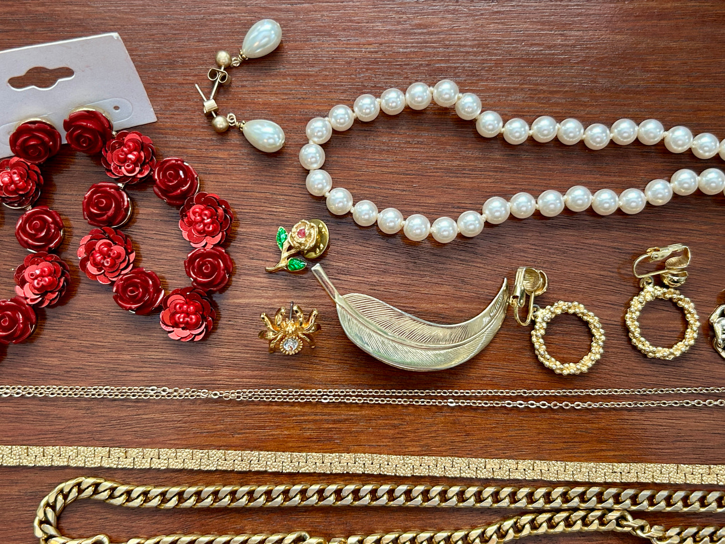 Vintage to Now Jewelry Lot Avon Roses Flower Faux Pearl Gold Chains Earrings