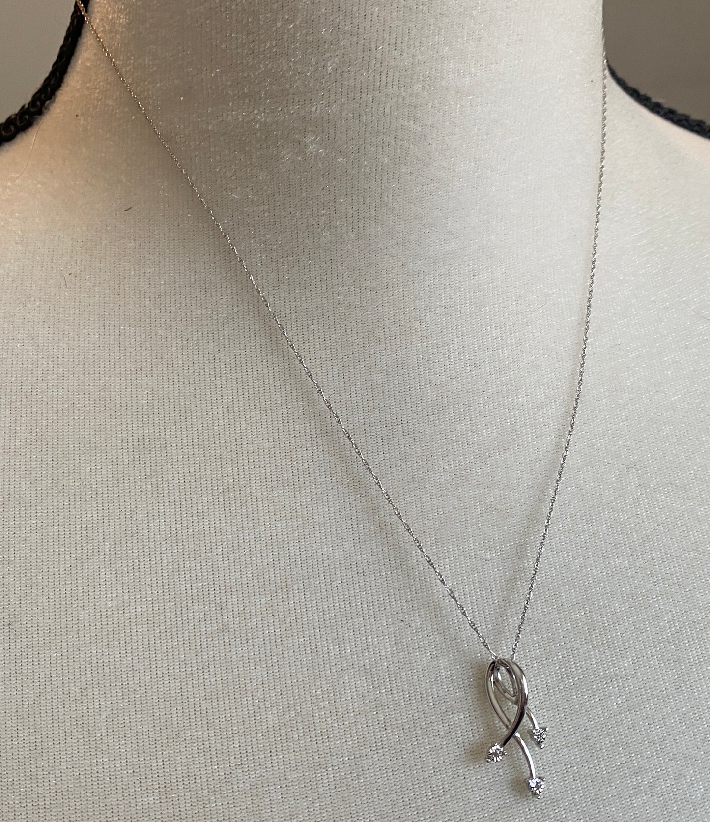 10k White Gold 18" Chain Necklace Diamond Slide Pendant