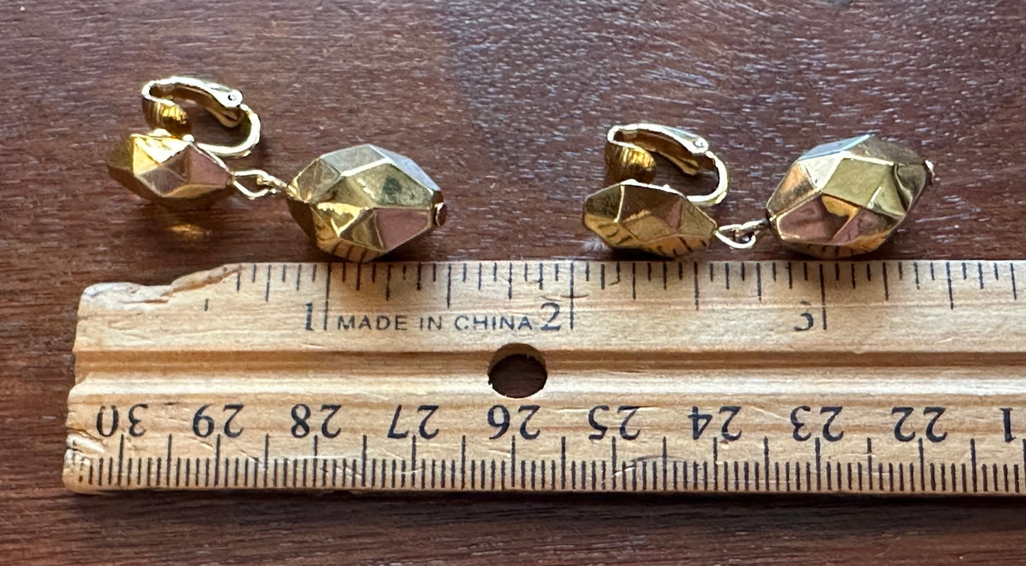 Vintage Signed Avon Gold Tone Geometric Drop Dangly Clip on Earrings