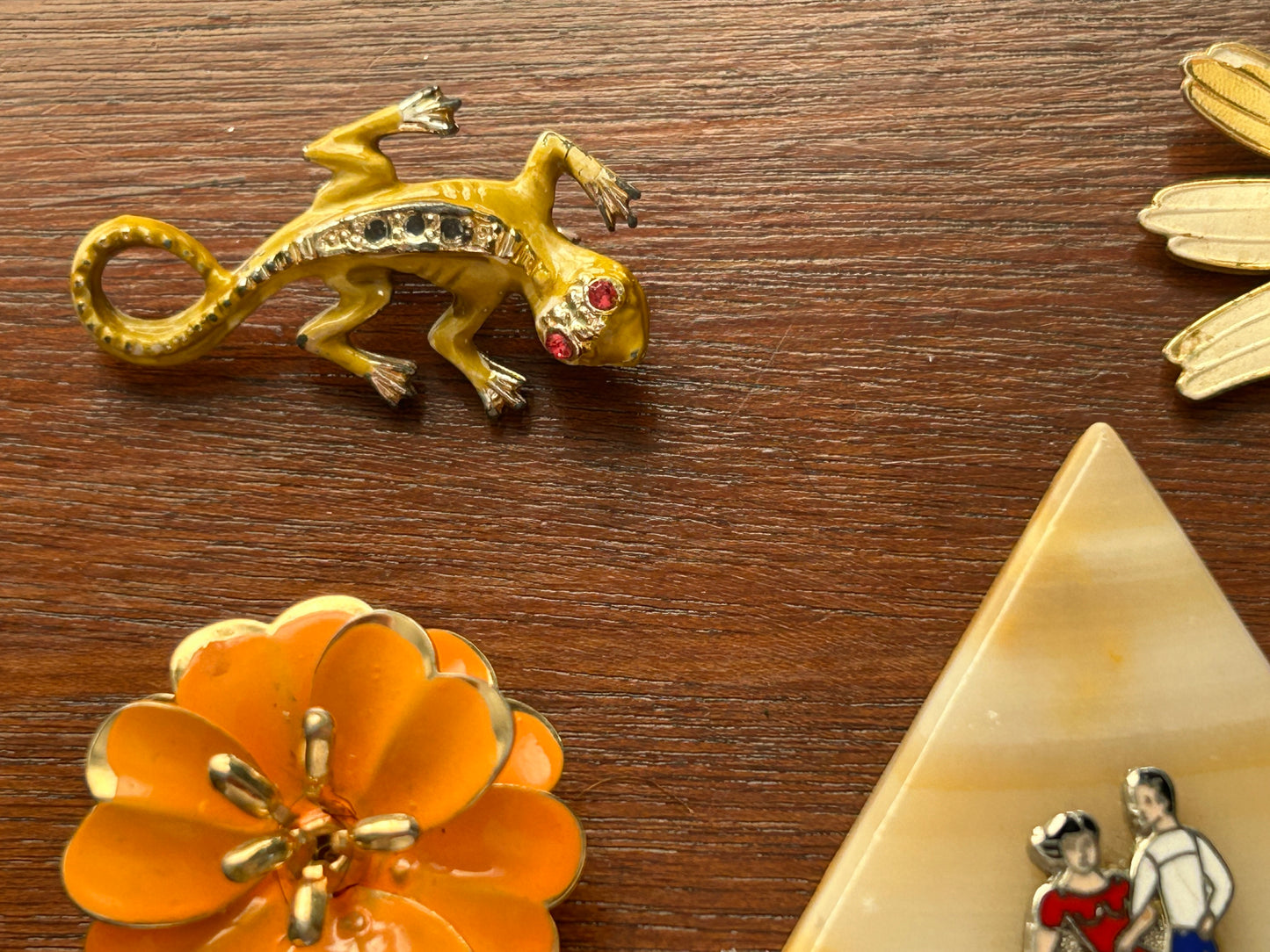 Lot of 7 Vintage Brooches Pins Enamel Flowers Marble Spanish Dancers Lizard