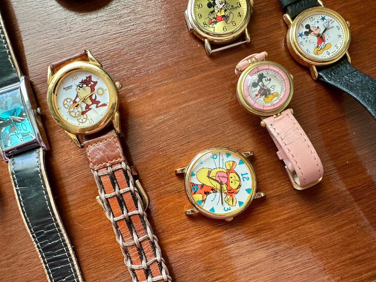 Lot of Vintage to Now Disney Winnie the Pooh Watches Pocket Wristwatches Taz