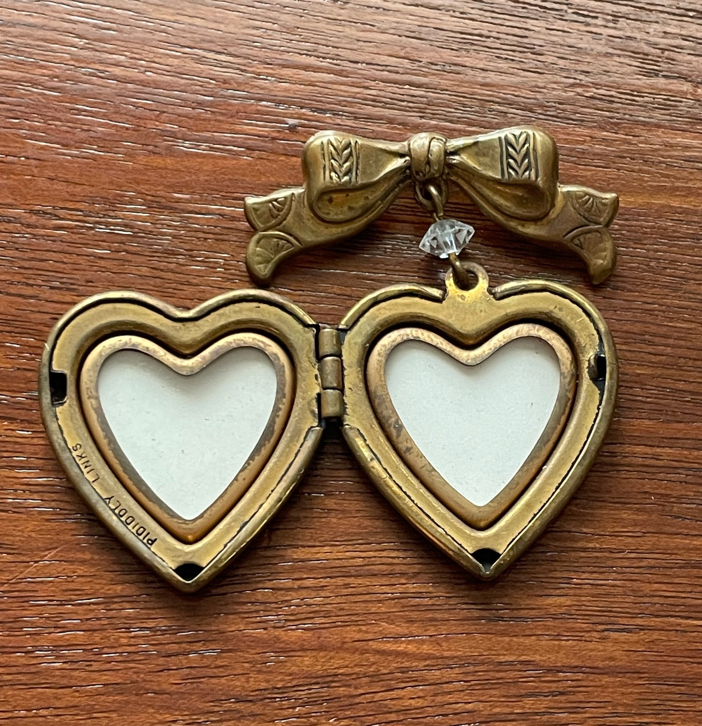 Vintage Signed Piddly Links Bow & Heart Locket Brooch Lapel Pin Gold Tone