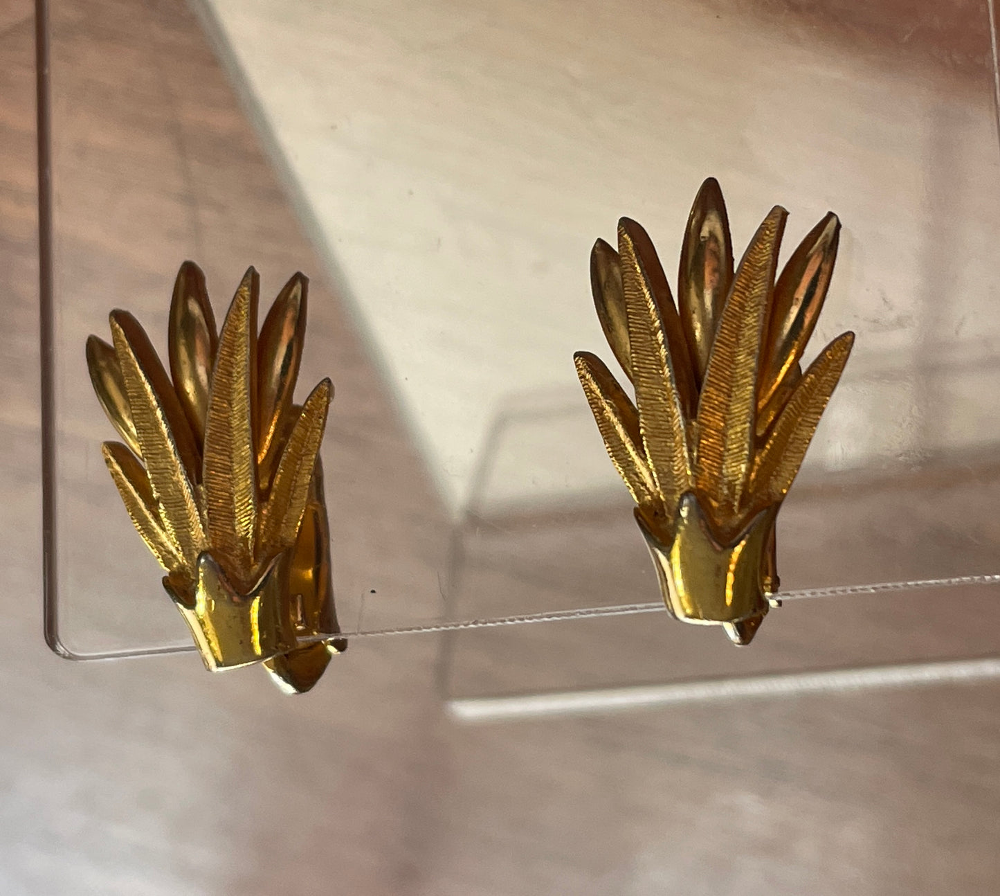 Vintage Gold Tone Leaf Clip On Earrings